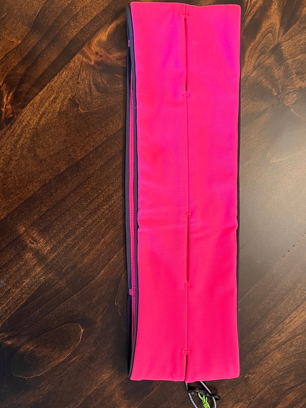 New FlipBelt Neon Pink classic Running Waist Pack nwt small - Picture 5 of 6
